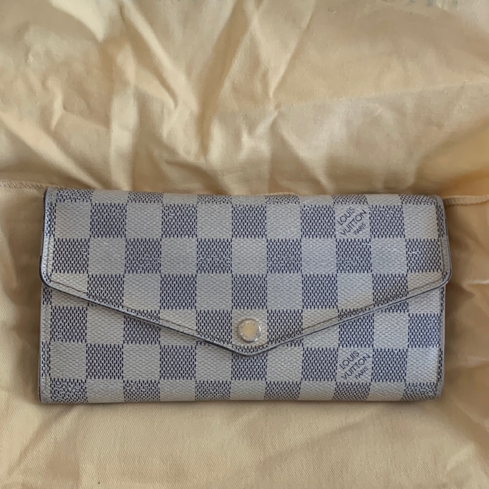 Authentic Louis Vuitton wallet